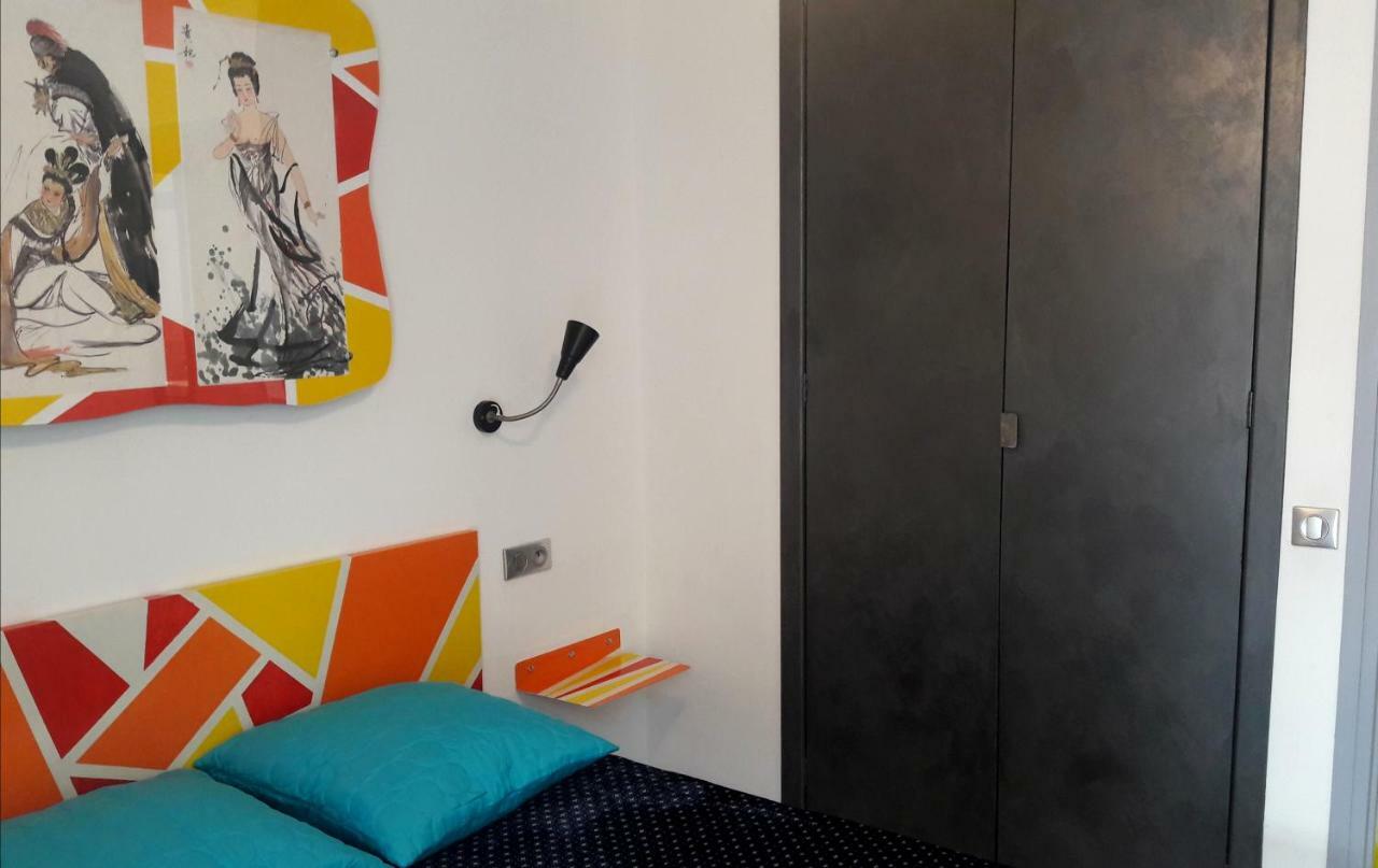 Residencia Platja De Roses Apartment Exterior photo